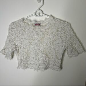 MadRag | White lace short sleeve crop top | Medium